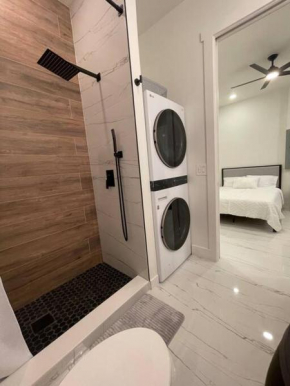 Casa Blanca Studio with Washer Dryer